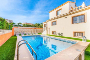 Villa Ricardo